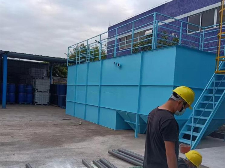 Painting wastewater treatment equipment